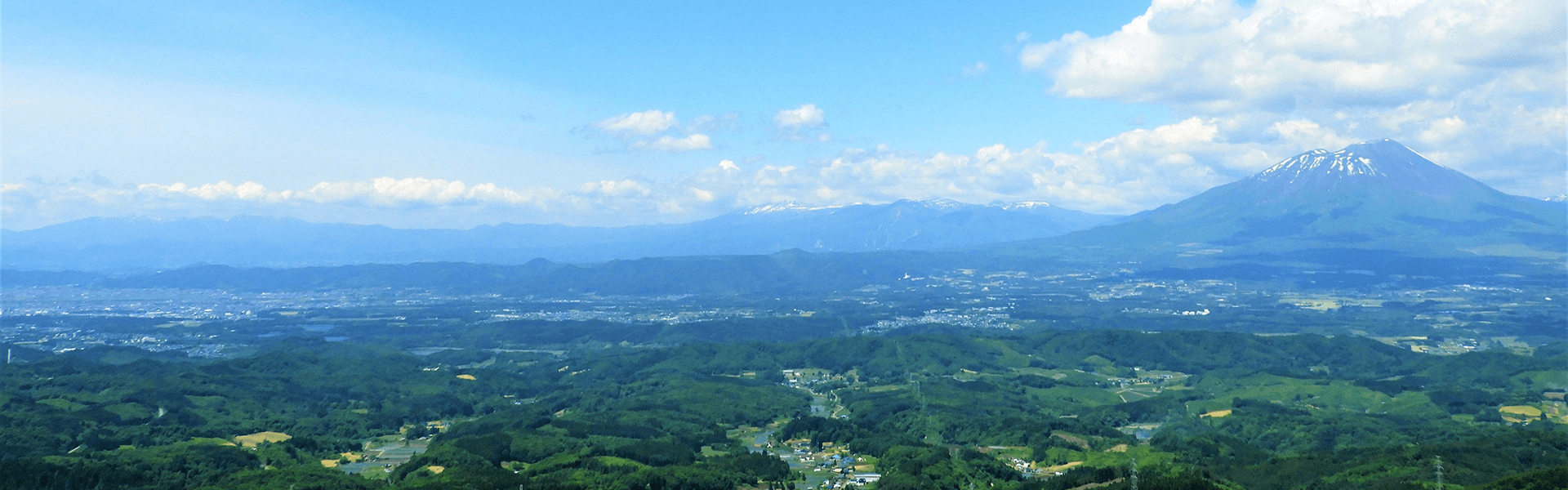 天峰山から見る岩手山